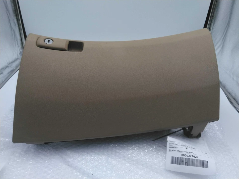 Guantera usada se adapta a: Honda Accord 2011 grado B Foto 1 de 4