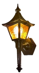 Aplique de luz de porche ámbar fundido artesanías artesanías sombrero de bruja de mediados de siglo vintage - Imagen 1 de 23