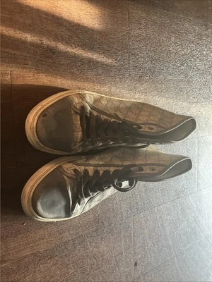 gucci shoes  - Image 1 of 4