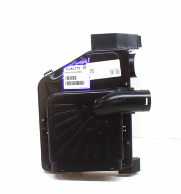 VOLVO XC60 Engine Air Intake Hose Adapter Genuine 32283773 - Image 1 of 2