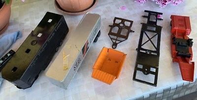 Rimorchi 1:66/1:43 Polistil Majorette Hotwheels Da Restauro O Pezzi Ricambio  - Immagine 1 di 4