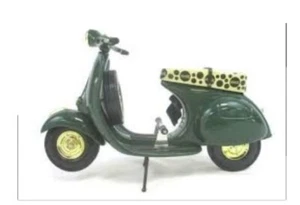 1995 Vintage 10” DIE CAST COCA COLA GREEN VESPA SCOOTER 1:12 SCALE NIB - Picture 1 of 5
