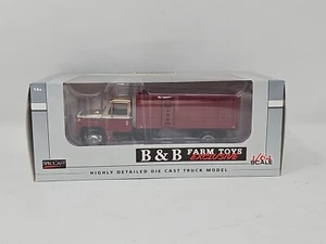 INTERNATIONAL S1954 GRAIN TRUCK DIECAST-1/64-NICE-B&B FARM TOYS EXCLUSIVE-SPECCA - Picture 1 of 3