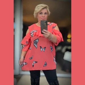 ROCKTHOSECURVES WOMENS BLOUSE TOP CHIFFON BUTTERFLY COLD SHOULDER TOP PLUS SIZES - Picture 1 of 11