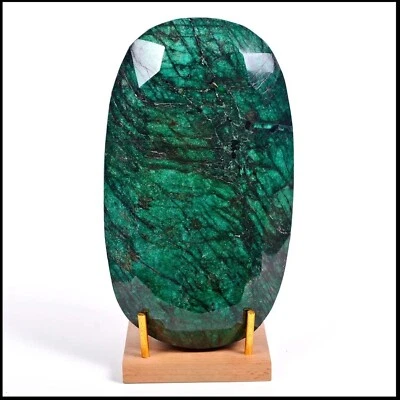 GIE Brazilian Huge Green Emerald 5000 Ct/ 1 KG Natural Oval Cut Loose Gemstone - Image 1 of 4