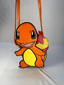 Pokemon Company Game Freak Fab NY - Charmander Handtasche Umhängetasche - Bild 1 von 9