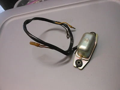 Nuevo de Lote Antiguo Yamaha XS650 TX650 XS1 XS2 XS360 XS400 Regulador de Voltaje 306-31950-10 Foto 1 de 2