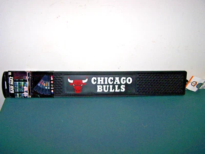 ВИНИЛОВЫЙ КОВРИК ДЛЯ НАПИТКОВ FANMATS BAR NBA CHICAGO BULLS НОВЫЙ ИЗ СТАРЫХ ЗАПАСОВ - Изображение 1 из 3