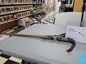 Serenity Screen Used Reaver Thin Stunt Sword With COA  - Picture 1 of 6