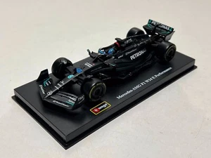Mercedes AMG F1 2023 George Russell 1:43 1/43 modello case casco vetrina #63 - Foto 1 di 4