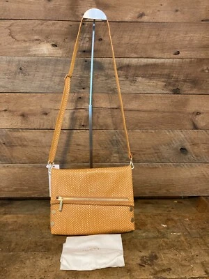Bandolera plegable Hammitt VIP mediana de cuero tostado albaricoque--NUEVA CON ETIQUETAS  Foto 1 de 4