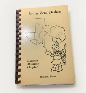 DELTA ZETA DISHES /Sorority/ HOUSTON Alumnae Chapter Cookbook 1978 - Foto 1 di 6