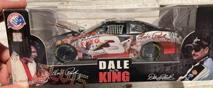 WINNER'S CIRCLE 2009 NASCAR DALE AND THE KING 1:24 DIECAST DALE EARNHARDT SR - Picture 1 of 5