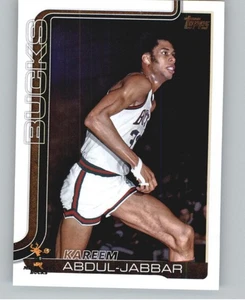 2025-26 Topps Flagship Basketball Kareem Abdul Jabbar - Picture 1 of 2