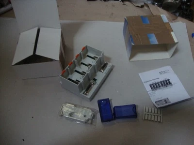 Saia Burgess Controls PCD3.C100 +PCD3.K010  Erweiterungsträger 4 E/A Module NEW - Image 1 of 4