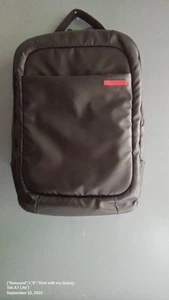 Mochila para portátil con recubrimiento Spigen - Imagen 1 de 6