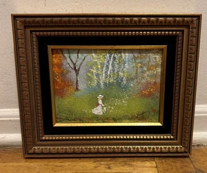 Schönes Vintage Emaille auf Kupfer Gemälde Mädchen mit Regenschirm in Landschaft Gordon - Bild 1 von 4