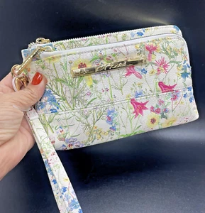 NWT Betsey Johnson Pouch Wristlet Pouch Purse White Floral Print Xotalli Spring - Picture 1 of 8