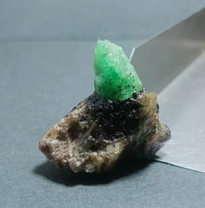 Big Emerald Rough, Specimen Emerald, Emerald Rough For Pendant, Natural Emerald. - Picture 1 of 5
