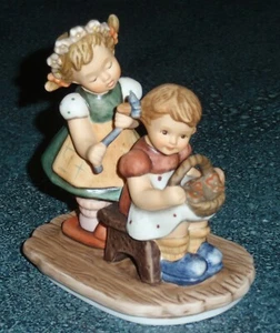 Goebel Berta Hummel "Forever A Friend" BH65 Collectible Best Friends Figurine! - Picture 1 of 11