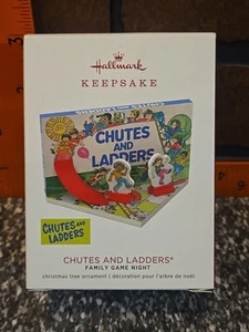 HALLMARK KEEPSAKE 2018 CHUTES AND LADDERS FAMILY GAME NIGHT #5 SERIES ORNAMENT - Picture 1 of 9