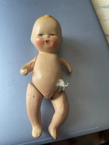 Kleine alte antike aufgereihte Komposition Babypuppe aufgereiht Italien? - Bild 1 von 6