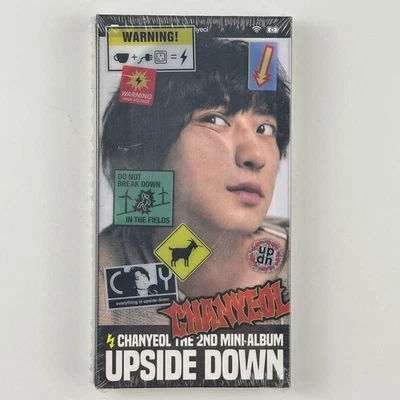 Chanyeol (EXO) - 2nd Mini Album [Upside Down] (Selfie Ver.) - 276p Photobook Foto 1 de 4