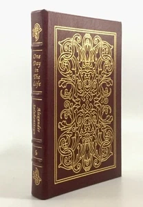Easton Press ONE DAY IN THE LIFE Solzhentsyn Great Books 1988 - Imagen 1 de 5