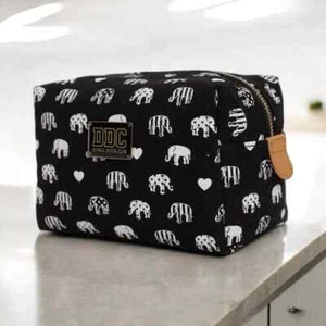 Girls Travel Toiletry Bag Makeup Bag for Women Cosmetic bag Travel Accessories - Picture 1 of 4