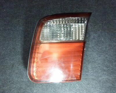 SUBARU FORESTER MK1 FACELIFT 1997 - 2002 RIGHT TAILLIGHT INNER 33903 - Image 1 of 2