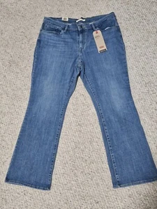 Levi's Women's Mid Rise Classic Bootcut Size 16 Short 33x30 New With Tags  - Picture 1 of 8