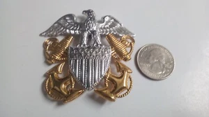 Hat Badge 588: U.S. Navy Officer - VN era, nhm - Picture 1 of 2