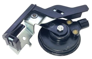 NEW GENUINE/ OEM 86560-26020 072001-4701 HORN ASSEMBLY SECURITY for TOYOTA HIACE - Picture 1 of 7
