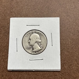 1945 Washington Quarter  (90%) Silver Nicely Worn - Picture 1 of 3
