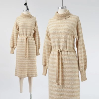 Vestido suéter vintage anos 80 listrado creme e bronzeado gola alta lã lurex malha XS - Imagem 1 de 4