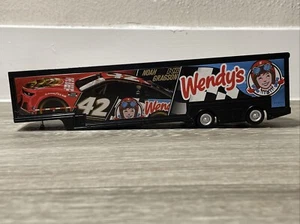 Lionel Racing Nascar- Noah Gragson #42 Wendy’s Diecast Hauler (F) - Picture 1 of 14