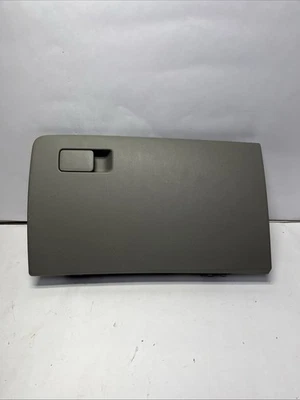 2017-2020 HYUNDAI ELANTRA GLOVE BOX OEM 84510-F3000-PKG gray - Image 1 of 4