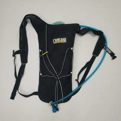 Chaleco Camelbak Clásico para Correr Senderismo Paquete de Hidratación 2L 70oz Depósito Gris/Negro Foto 1 de 4
