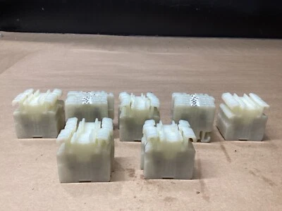 Lot Of 34 Allen Bradley BUL 1492 Style H DIN Mount Terminal Blocks #108L108 - Image 1 of 3