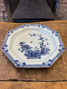 Großer achteckiger 18. Jahrhundert chinesischer Export blau & weiß Ladegerät Teller Schale - Bild 1 von 8