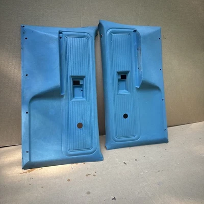 1973 1980 CHEVROLET GMC TRUCK C10 K10 Suburban Blazer Blue  Door Panel - Image 1 of 4