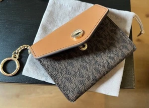 Michael Kors Kartenetui, Neu, Braun, Leder , mit Schlüsselanhänger - Bild 1 von 2