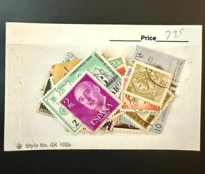 20 WORLDWIDE MIXED 40+ YEAR OLD STAMPS - ALL DIFFERENT USED SELECTION OF STAMPS - Picture 1 of 2