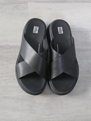 Fitflops Leather Cross Over Slides Size 5 , Only Tried In The House , A Bit Big - Image 1 of 4