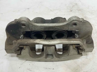 Pinza de freno delantera derecha pasajero Chrysler Pacifica 2017-2020 68144160AA OEM Foto 1 de 4