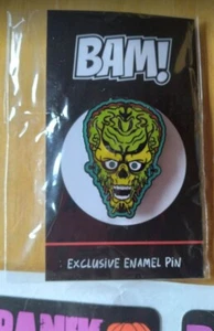 Bam Horror Exclusive Mars Attacks Alien Enamel Pin by Tom Ryan - Picture 1 of 2