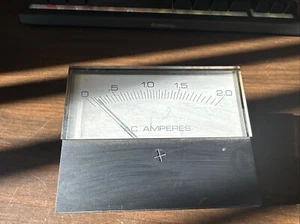 Yokogawa 260-340-LELE 3.5" Analog Panel Meter Input: 0-2 AAC Scale: 0-2 AC AMPs - Picture 1 of 6