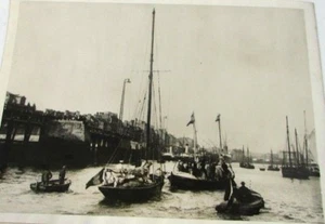 Pressefoto Alain Gerbault Rückkehr Havre Frankreich Feuerwappen Umsegelung 1929 - Bild 1 von 4