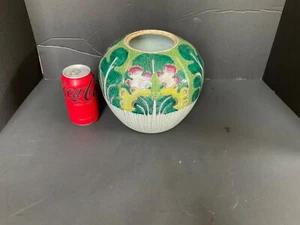 Antique Chinese Cabbage Leaf and Butterfly Ginger Jar - Picture 1 of 11