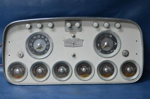 Chris Craft Twin Console Gauges Meters Dash Panel Hardware Button Light Switch - Imagen 1 de 12